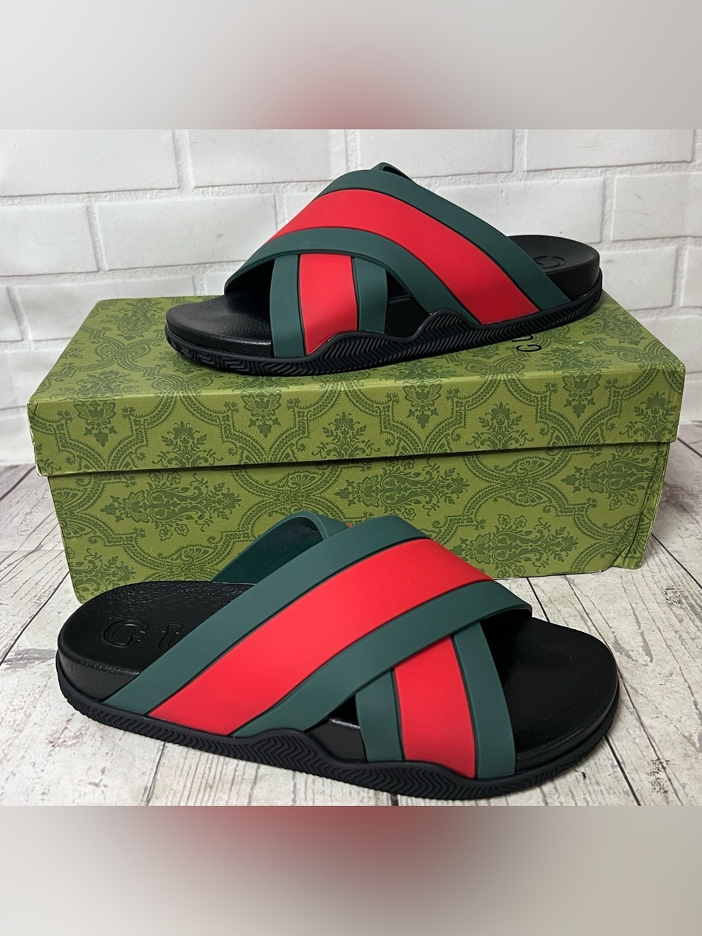 Gucci Rubber Webb Cross Cross Sandals Size 37 / Women 6.5